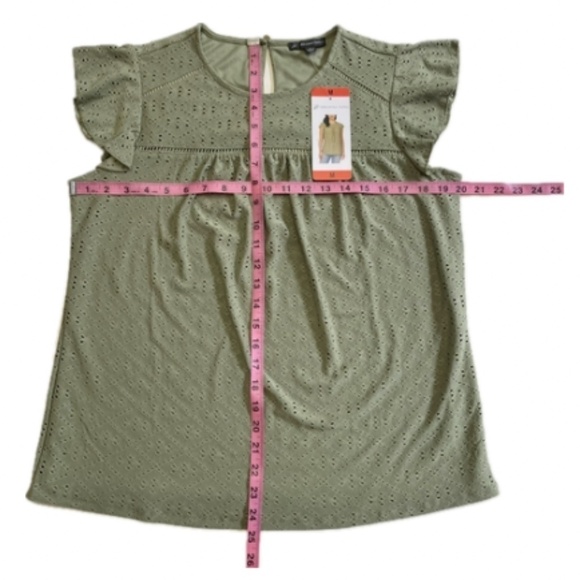 Adrianna Papell Flutter Short Sleeve Eyelet Top, Green, Medium NWT - Picture 10 of 12